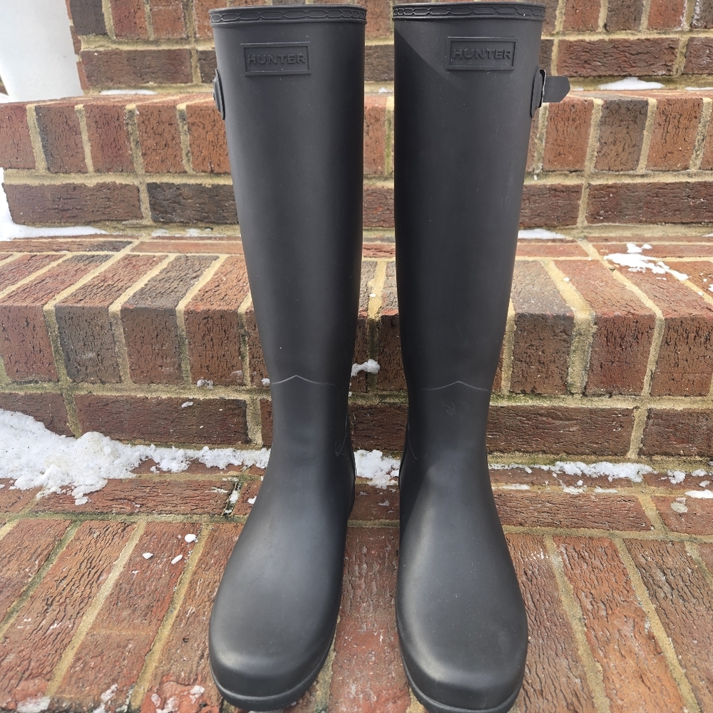 Hunter Tall Black Rain Boots Size 9 - Barely Worn
